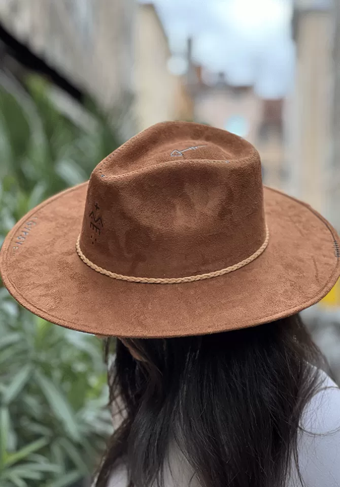 Blush Sélection Accessoires Chapeau The Wild En Suede Marron Outlet