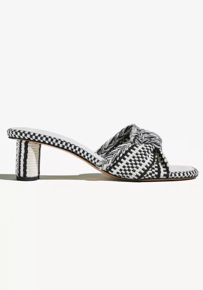 Amambaih Mules Jimena Black Store